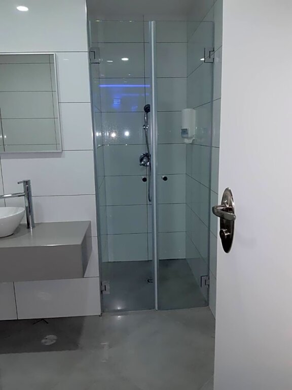 Hotel Spat Business Holon