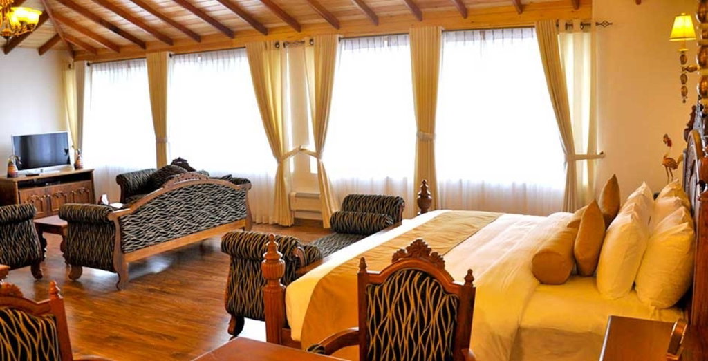 Araliya Green Hills Hotel