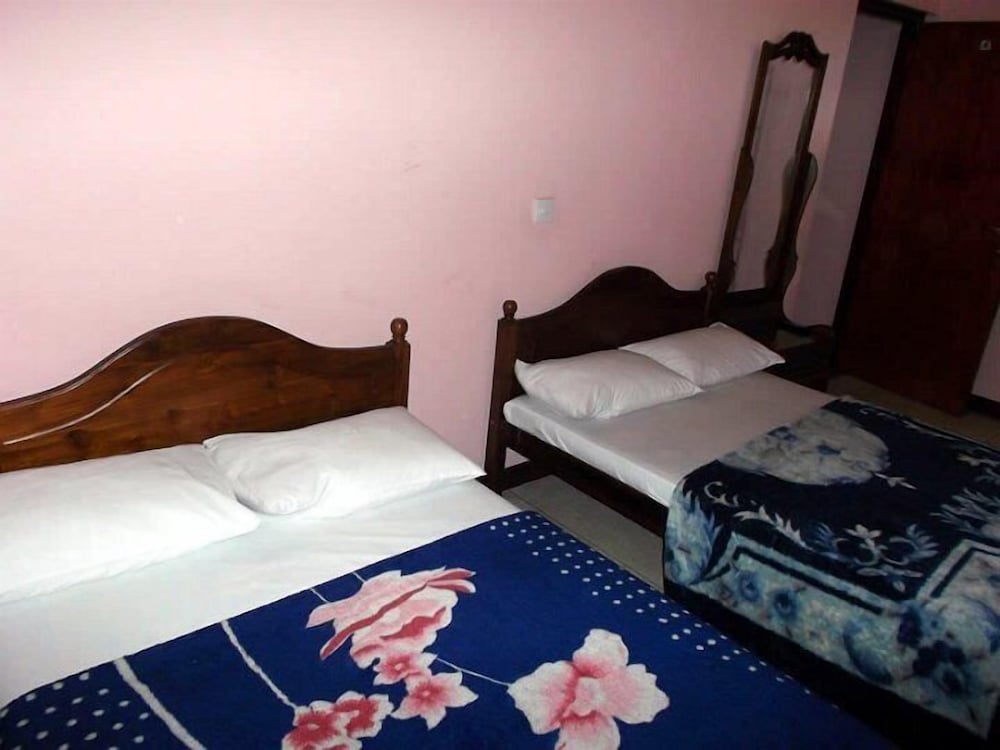 Hotel Thuvaraga Rest