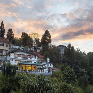 Hotel Heaven Seven Kandy cazare Kandy