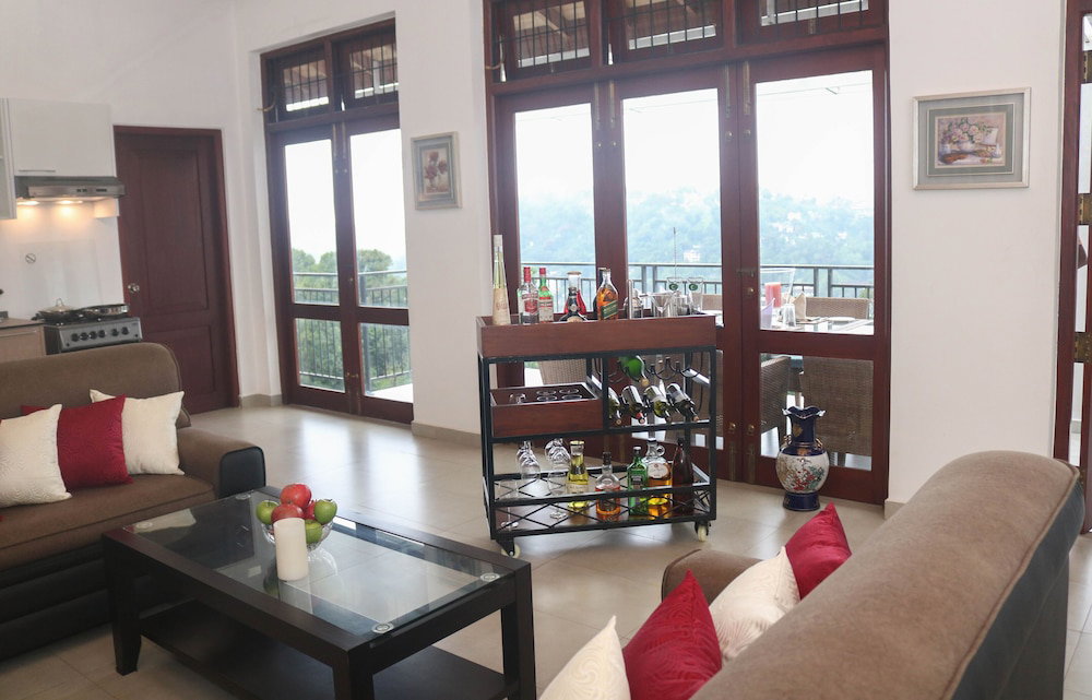 Hotel Holistic Villas Hills