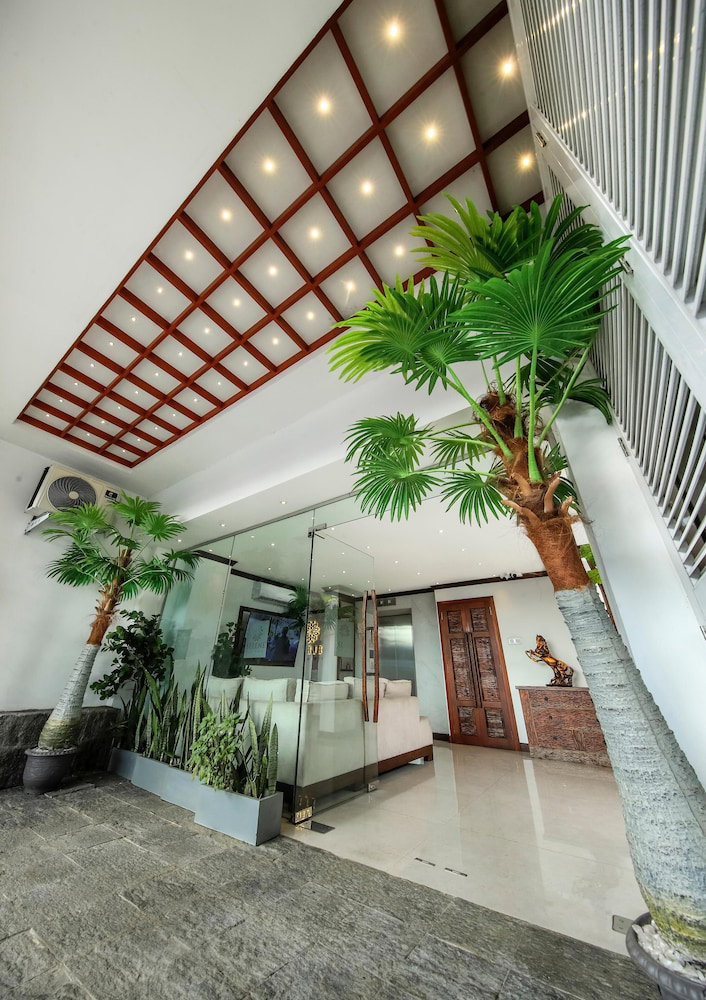 Selene City Hotel