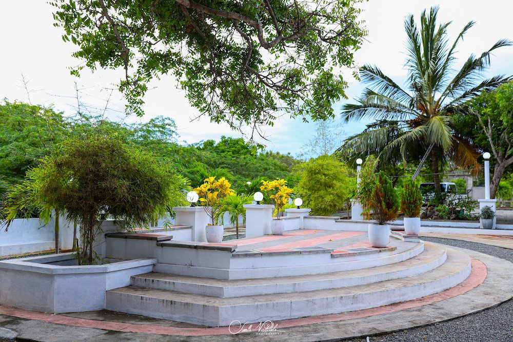 Ceylonta Beach Resort And Spa