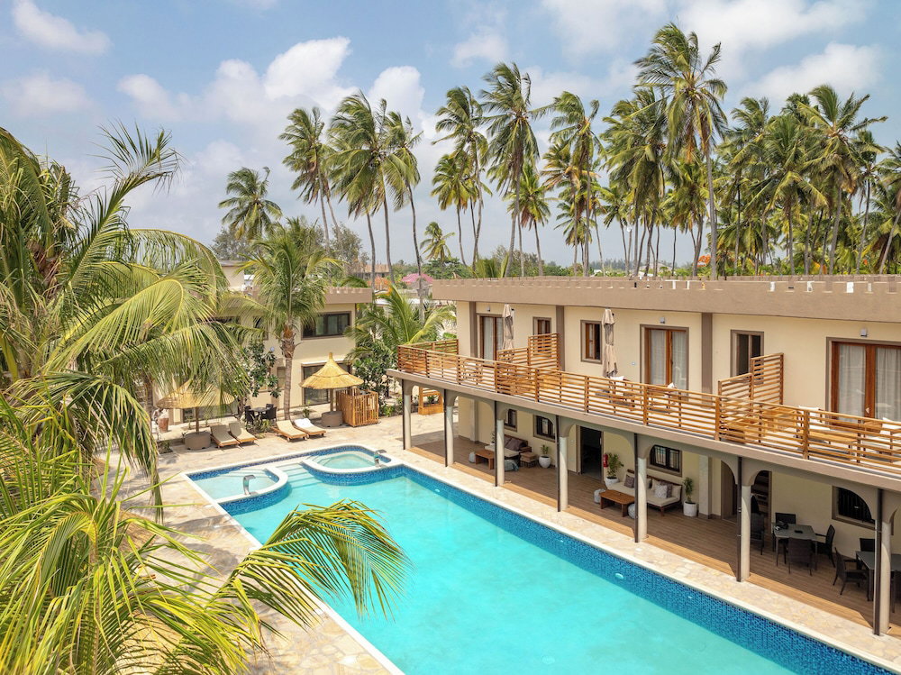 Hotel Black Stone Beach Resort Hotel