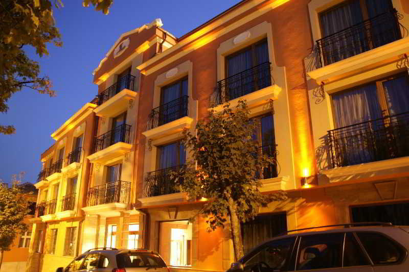 Club Central Hotel
