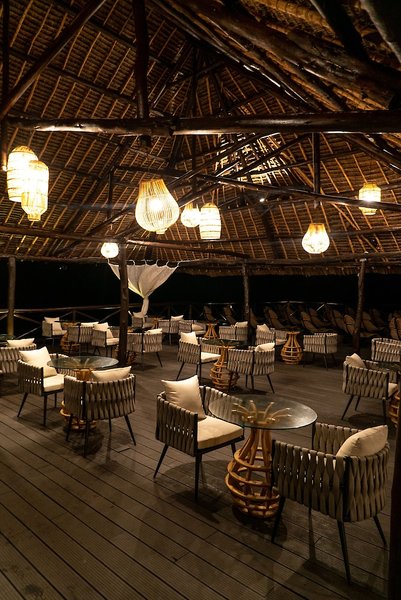 Le Mersenne Zanzibar, Autograph Collection