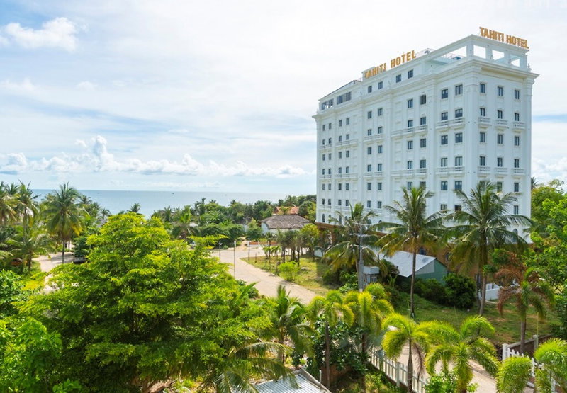 The Tahiti Beach Hotel