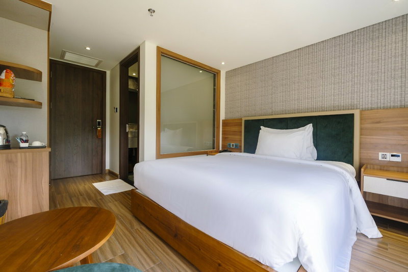 The Tahiti Beach Hotel