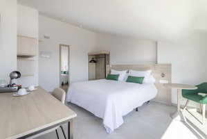 Hotel Halley Hotel And Apartments Affiliated By Melia cazare Benidorm