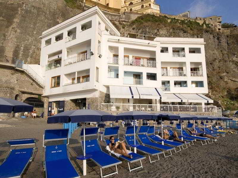 Hotel Giosu A Mare