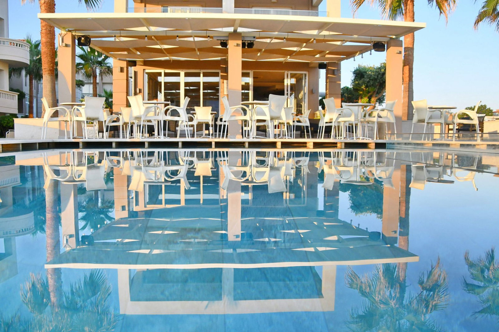 dal travel Castro Beach Hotel