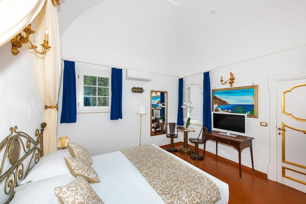 La Casa Di Peppe Guest House & Villa