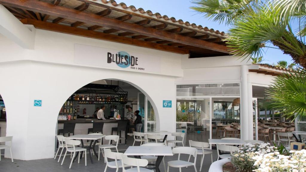 Blue Sea Es Bolero