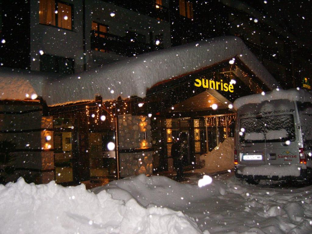 Sunrise Park Complex - Free Wellness