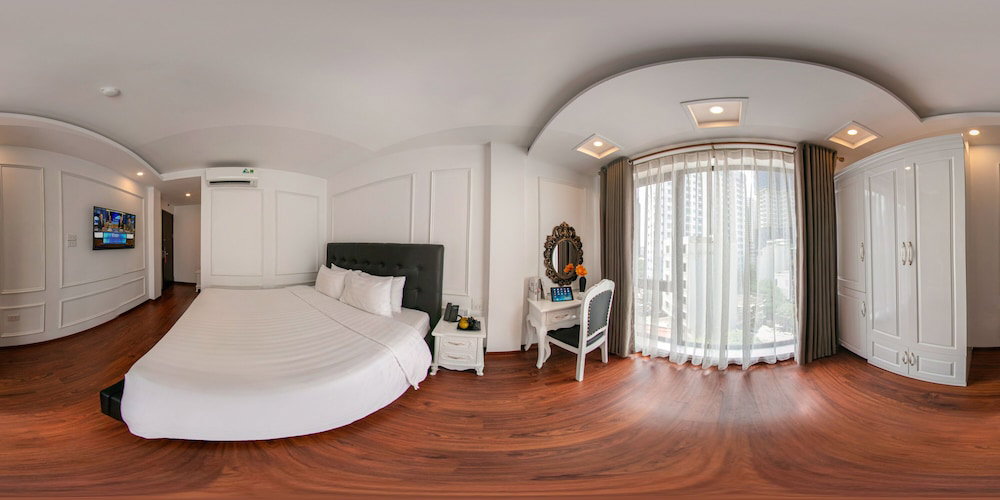 Mia Hotel