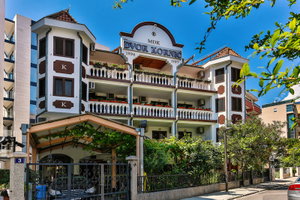 Hotel Villa Dvor Kornic cazare Budva