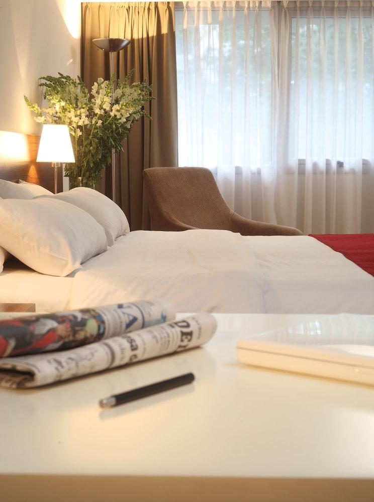 Hotel Dazzler By Wyndham Buenos Aires Maipu