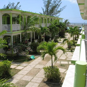 Hotel Fun Holiday Beach Resort cazare Negril