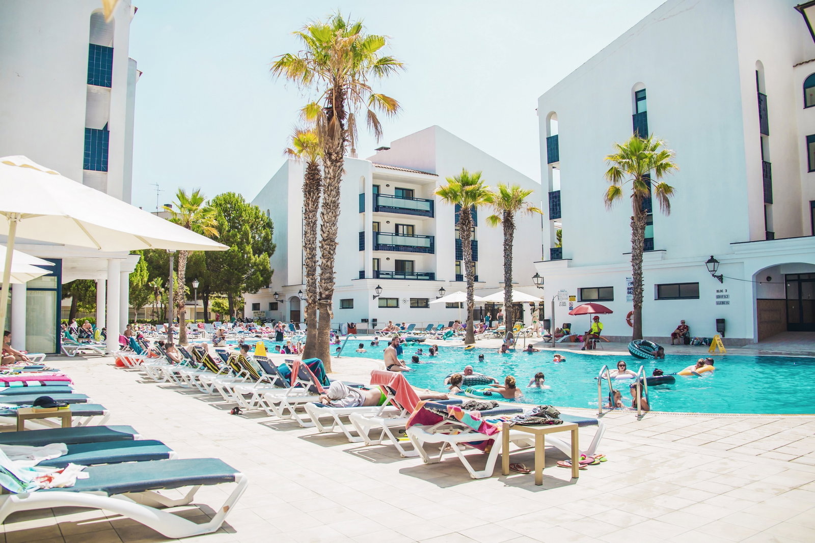 Pins Platja Apartments