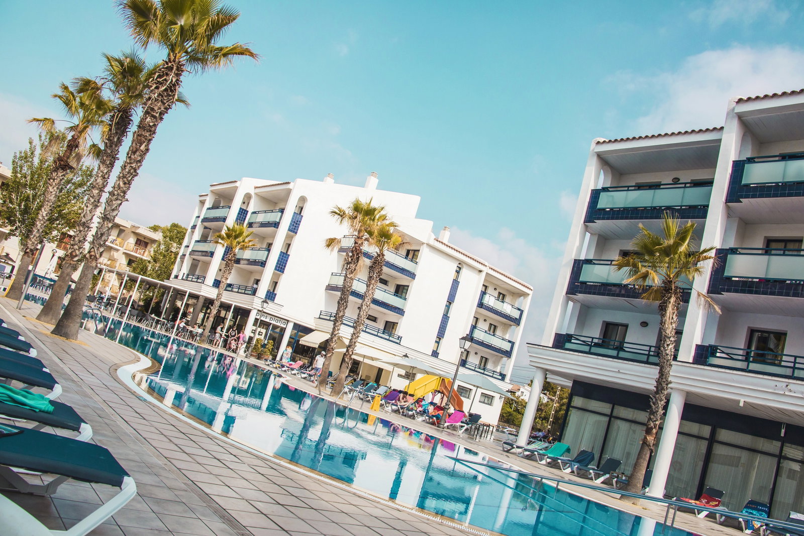Pins Platja Apartments