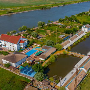 Hotel Sunrise cazare Crisan