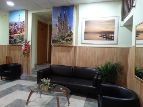 Hotel Hostal Mont Thabor