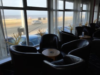 Lyndene Hotel