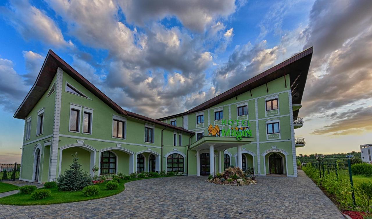 Hotel Magus