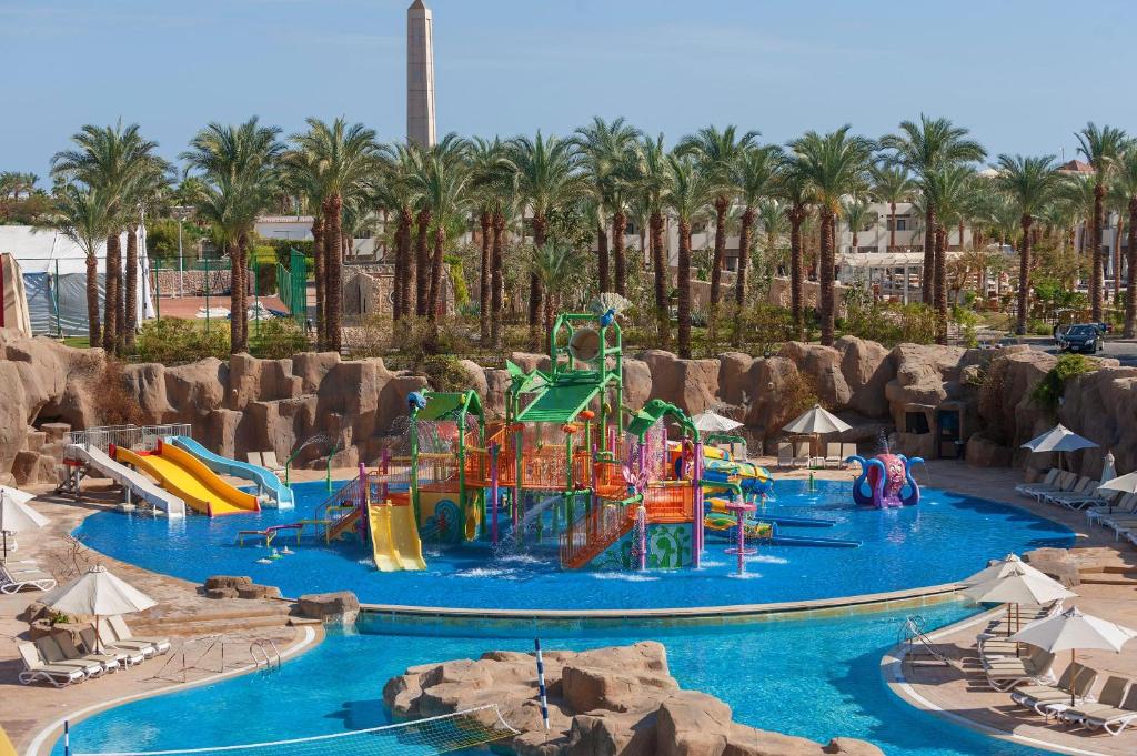 Hotel Reef Oasis Beach Resort