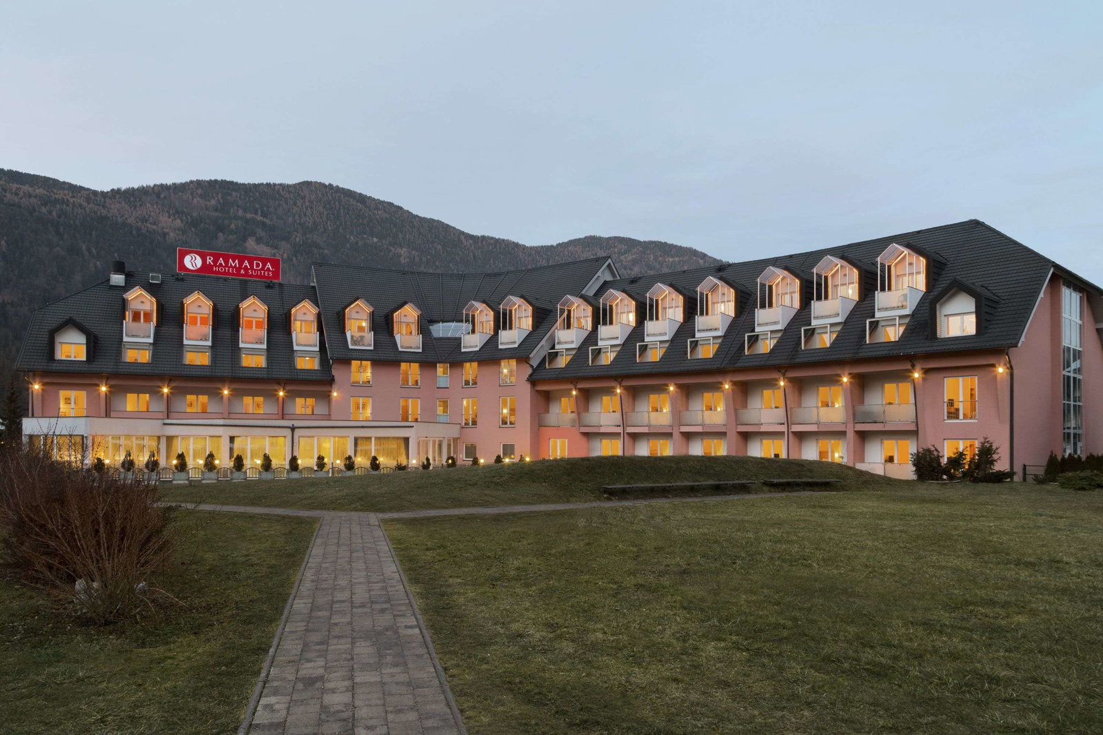 Hotel Ramada Hotel & Suites By Wyndham Kranjska Gora