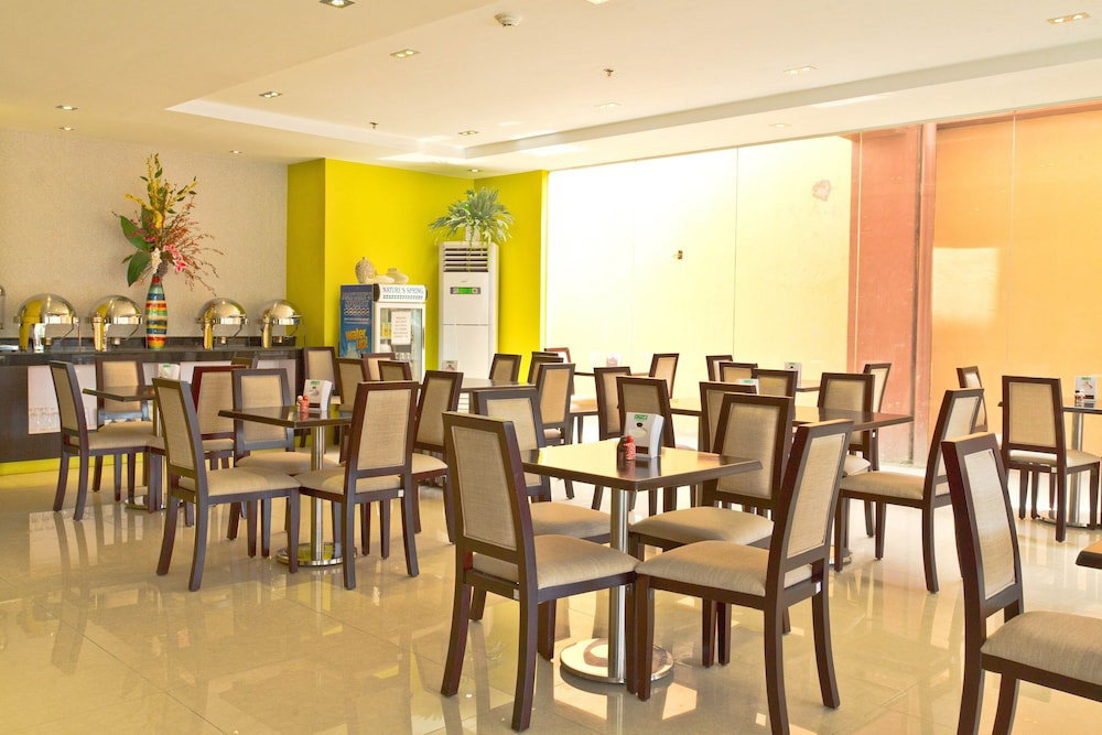 Hotel Canberry Hotel