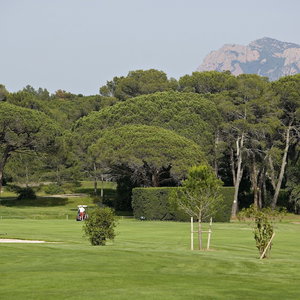 Hotel Golf Hôtel De Valescure & Spa Nuxe cazare Saint-Raphael