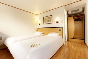 Hotel Campanile Paris Ouest Gennevilliers Port cazare Paris