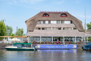Hotel Paradise Delta House cazare Crisan