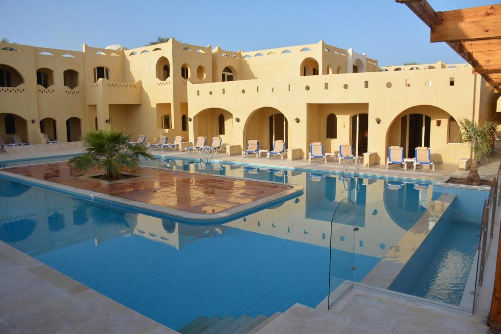 Hotel Romance Regency Club