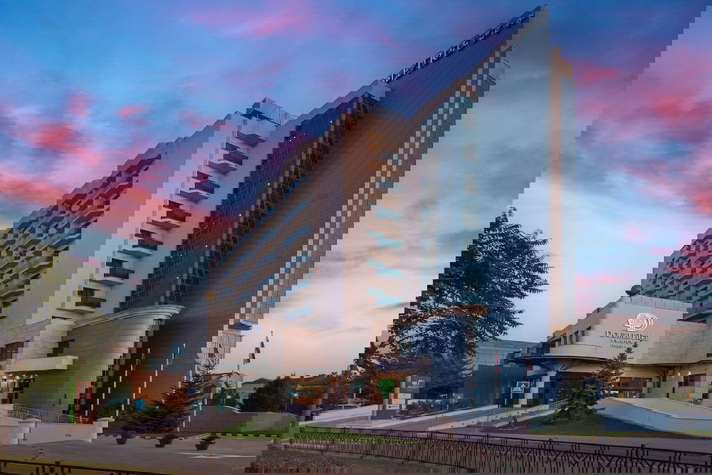 Hotel Doubletree By Hilton Oradea