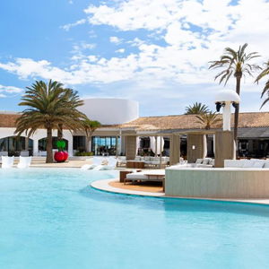 Sejur Destino Pacha Ibiza vacanta Santa Eularia des Riu