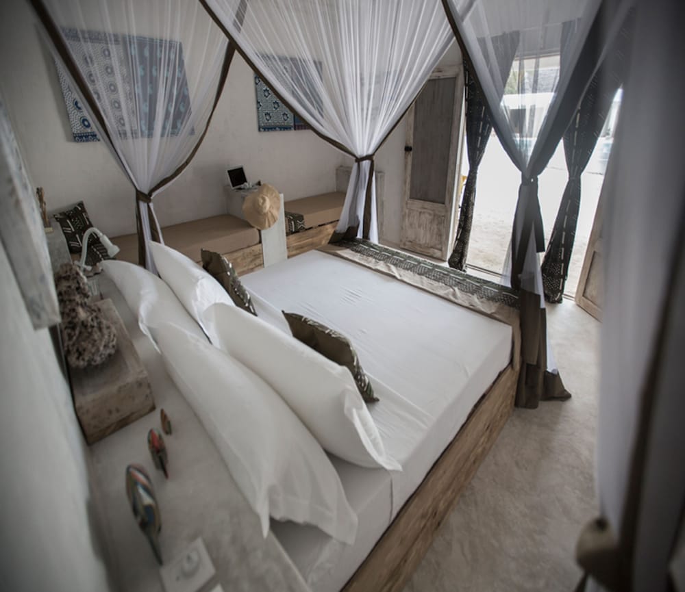 Hotel The Loop Beach Resort