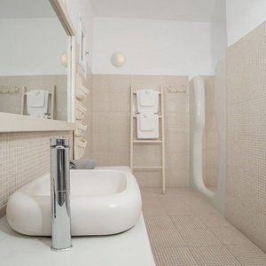 Sejur Blue Dolphins Apartments & Suites vacanta Santorini