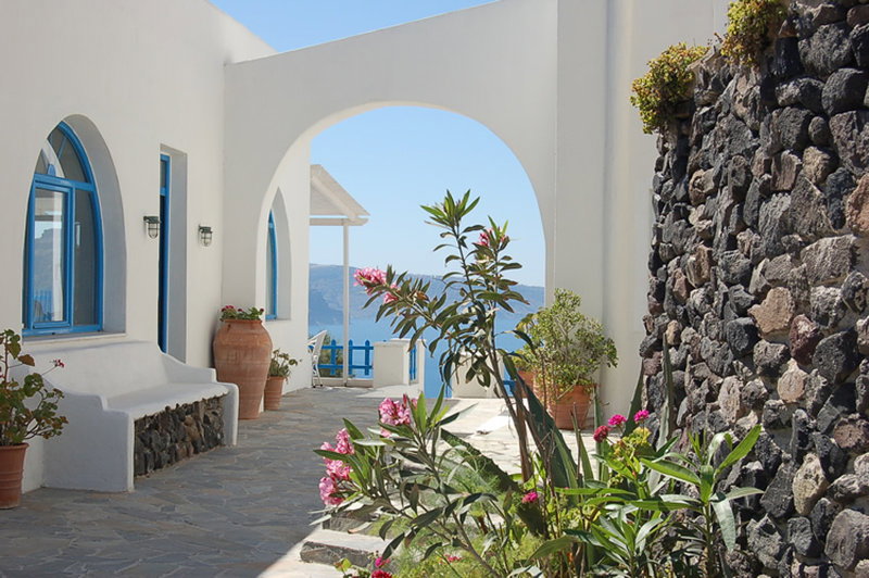 Mr & Mrs White Oia Santorini