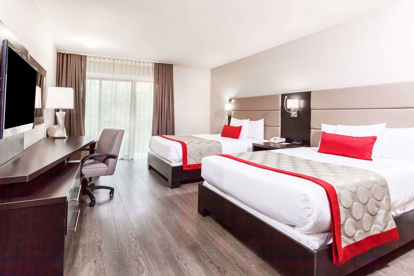 Hotel Ramada By Wyndham Ottawa On The Rideau