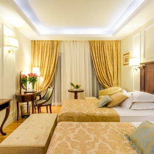 Hotel Hotel President Solin cazare Solin