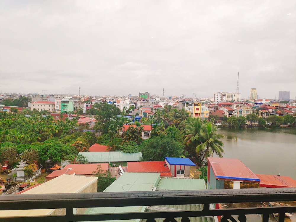 Azumaya Hai Phong