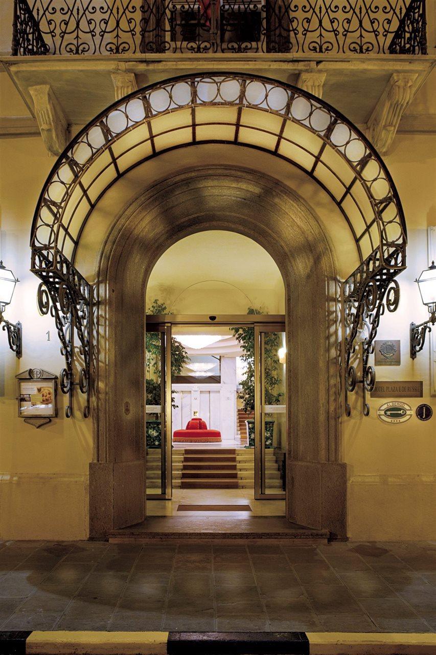 Plaza E De Russie