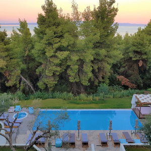 Sejur Avatel Eco Lodge vacanta Kryopigi