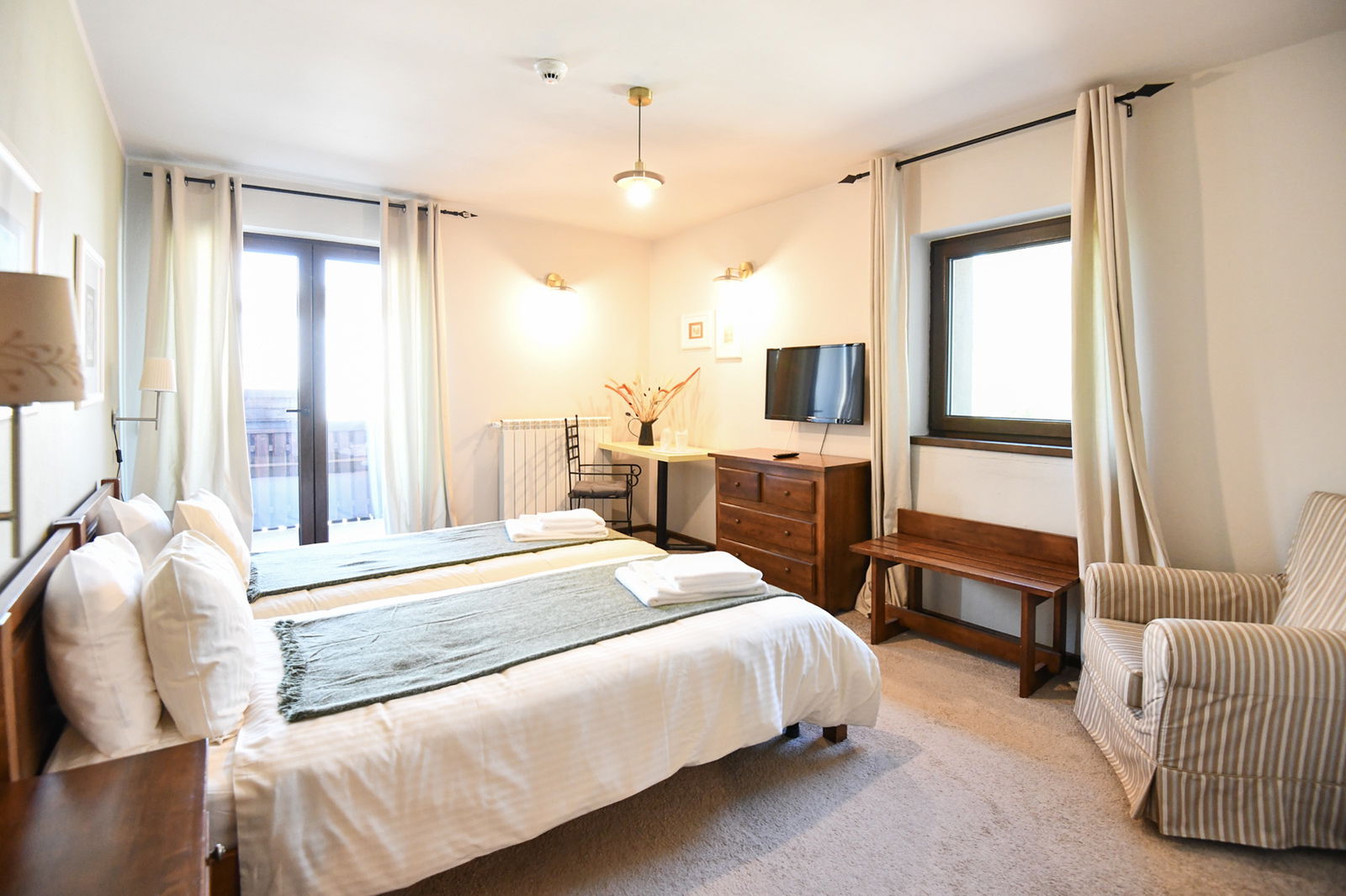 Hotel Pensiunea Cornelia