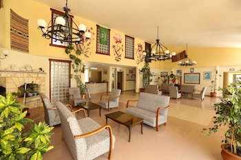 Mavruka Hotel