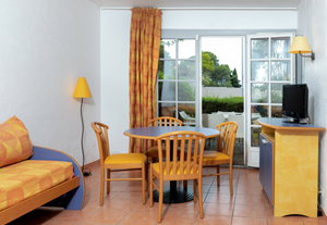 Hotel Sowell Residences Chenes Verts cazare Saint-Raphael