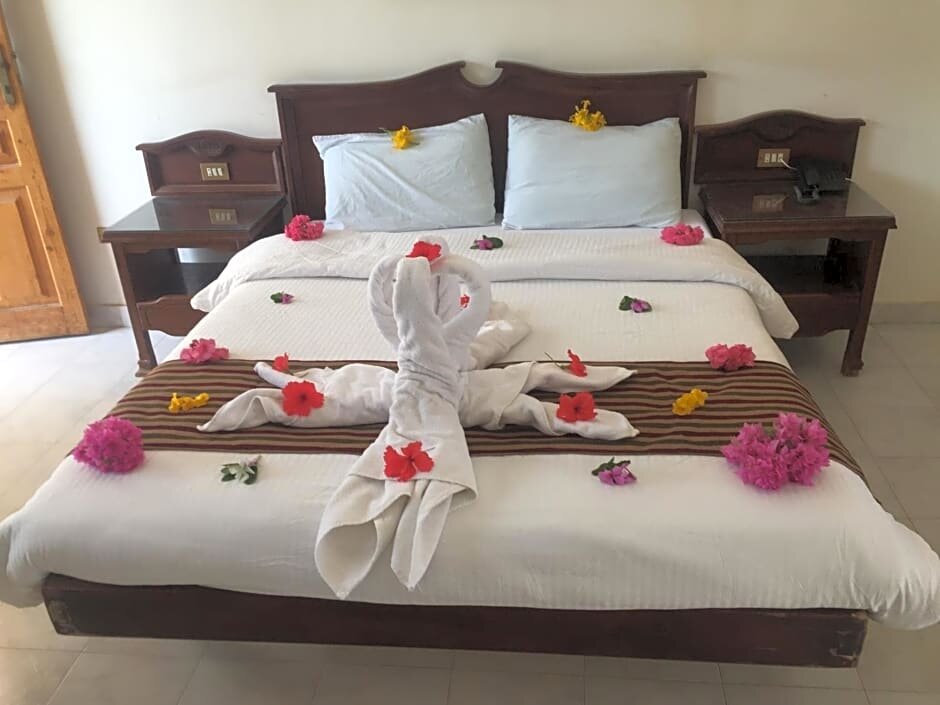 Happy Life Village