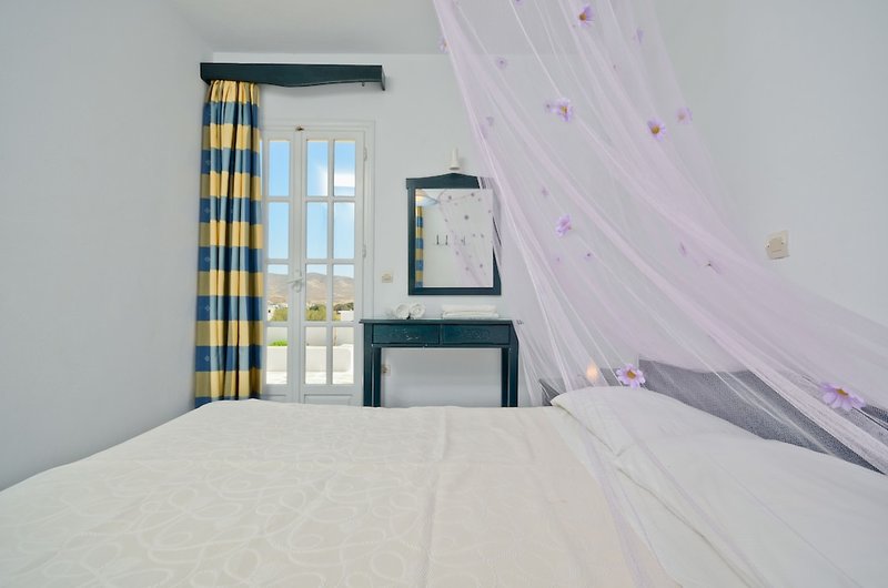 Hotel Ydreos Studios And Apartments